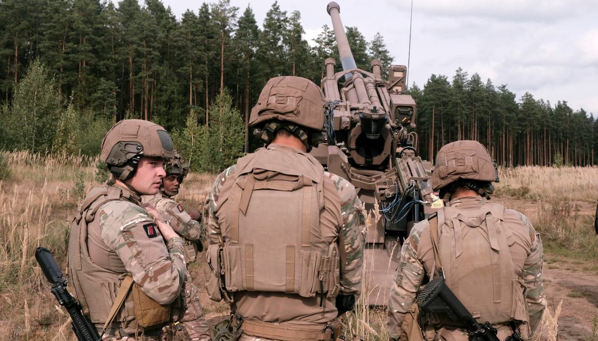 lettonia quattro soldati italiani feriti durante esercitazione contro di loro colpi d arma da fuoco da Virgilio.it lettonia quattro soldati italiani feriti durante esercitazione contro di loro colpi d arma da fuoco