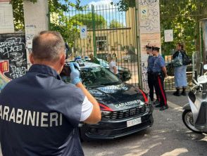 Prof accoltellata a Roma, chi è lo studente del Congo che l'ha salvata: inchino ai docenti e 8 in italiano