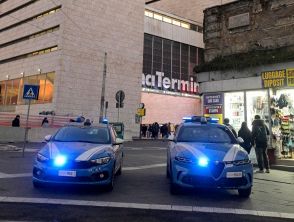 Donna tenta di rapire un bambino alla stazione Roma Termini, fermata dopo la tentata fuga