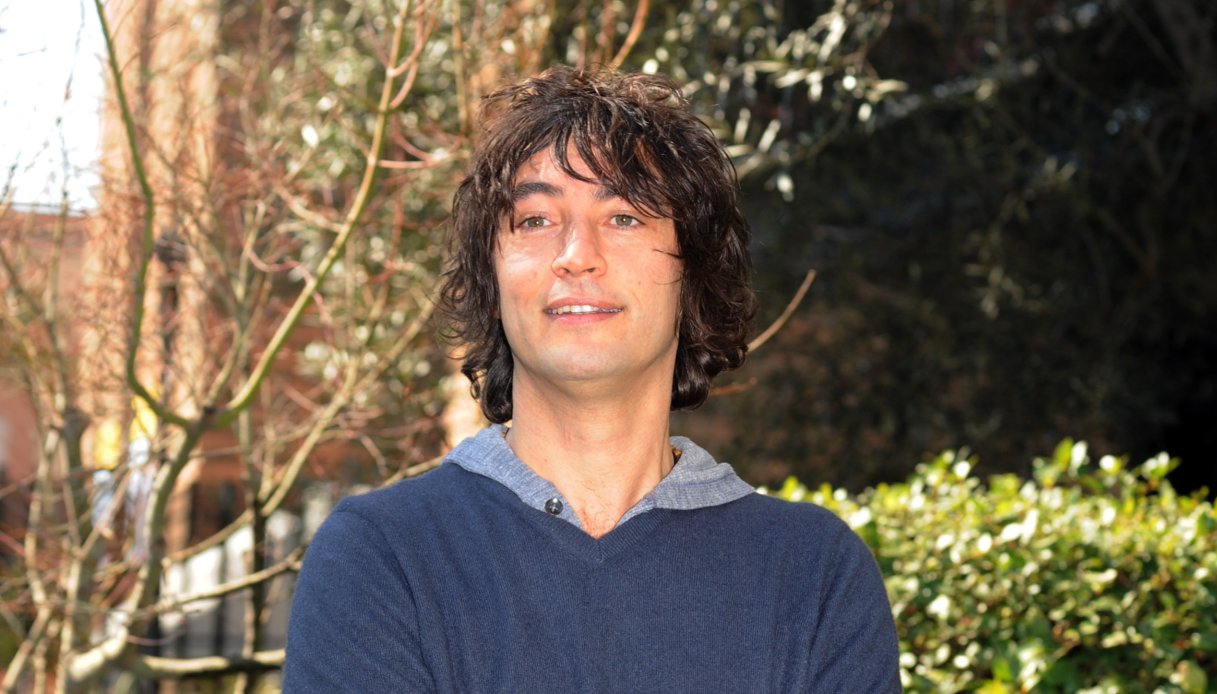 https://wips.plug.it/cips/notizie.virgilio.it/cms/2026/09/simone-annicchiarico-bestemmia-grande-fratello-vip.jpg