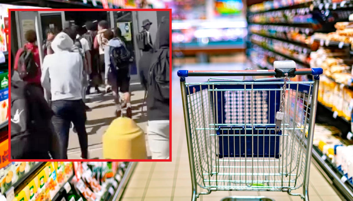 Supermercato assaltato da 50 giovani dopo la scuola, furti a raffica nelle corsie e video sui social