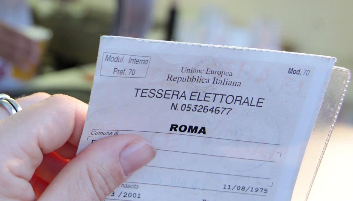 la tessera elettorale digitale pronta a partire si voter224 con lo smartphone per quali elezioni sar224 valida da Virgilio.it la tessera elettorale digitale pronta a partire si voter224 con lo smartphone per quali elezioni sar224 valida