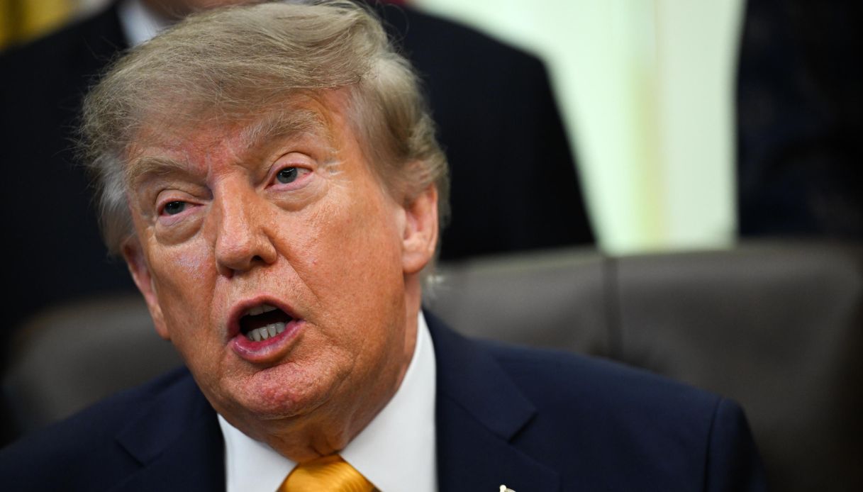 https://wips.plug.it/cips/notizie.virgilio.it/cms/2026/09/trump-generali-fuga-di-notizie.jpg