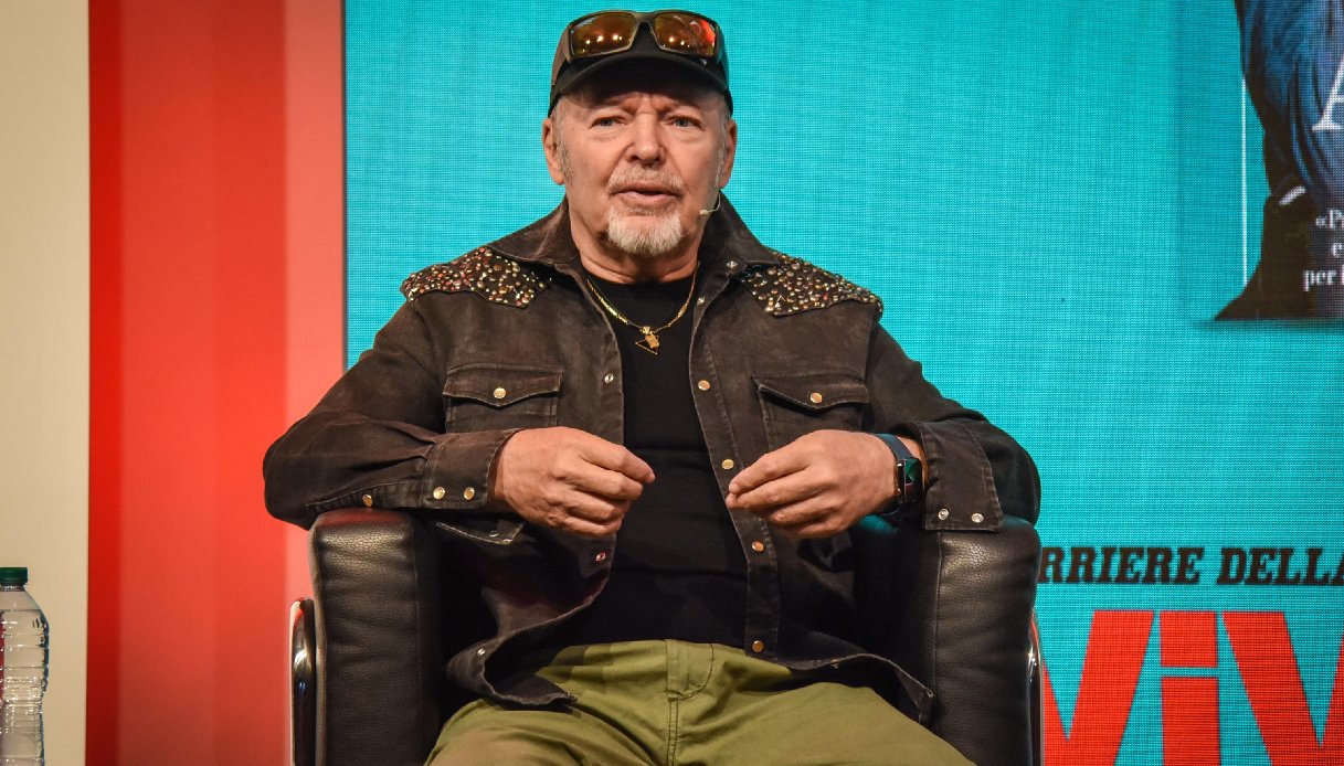 vasco rossi ricoverato per un intervento alla schiena cos 232 la decompressione del canale vertebrale da Virgilio.it vasco rossi ricoverato per un intervento alla schiena cos 232 la decompressione del canale vertebrale