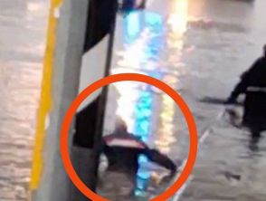 Donna morta annegata nel sottopassaggio di Latisana, il video del carabiniere che si tuffa per salvarla