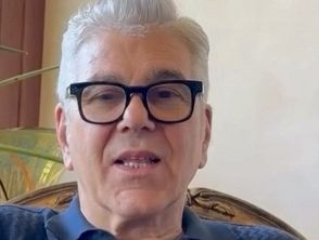 Michele Zarrillo rimprovera sindaco di Sammichele di Bari al concerto, 