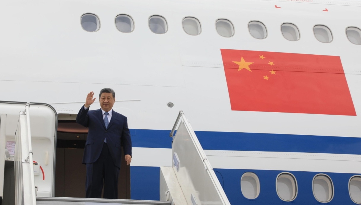 il presidente della cina xi jinping sta male cena saltata e video tagliato cosa si sa sul vertice con trump da Virgilio.it il presidente della cina xi jinping sta male cena saltata e video tagliato cosa si sa sul vertice con trump