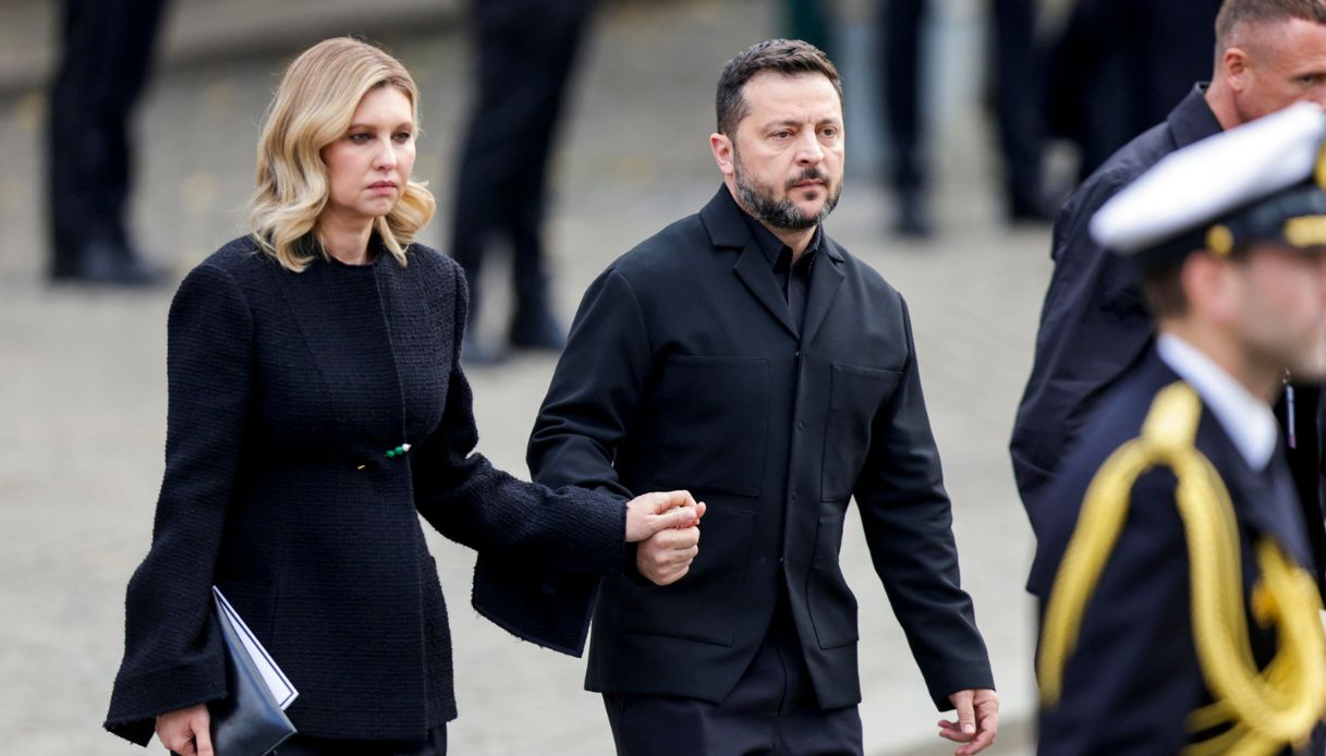Aereo di Zelensky diretto a Oslo quasi colpito da un drone", la rivelazione  del premier della Norvegia
