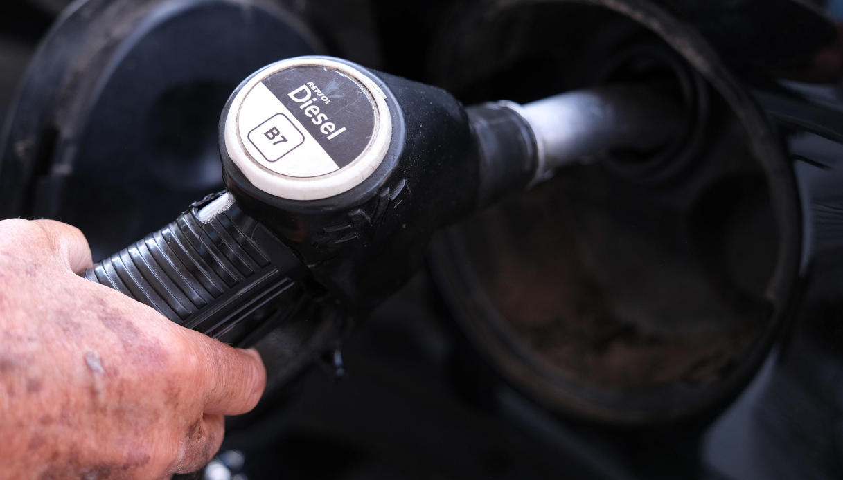 accise sui carburanti sconto del governo scaduto e diesel su di 61 centesimi cosa succede adesso da Virgilio.it accise sui carburanti sconto del governo scaduto e diesel su di 61 centesimi cosa succede adesso