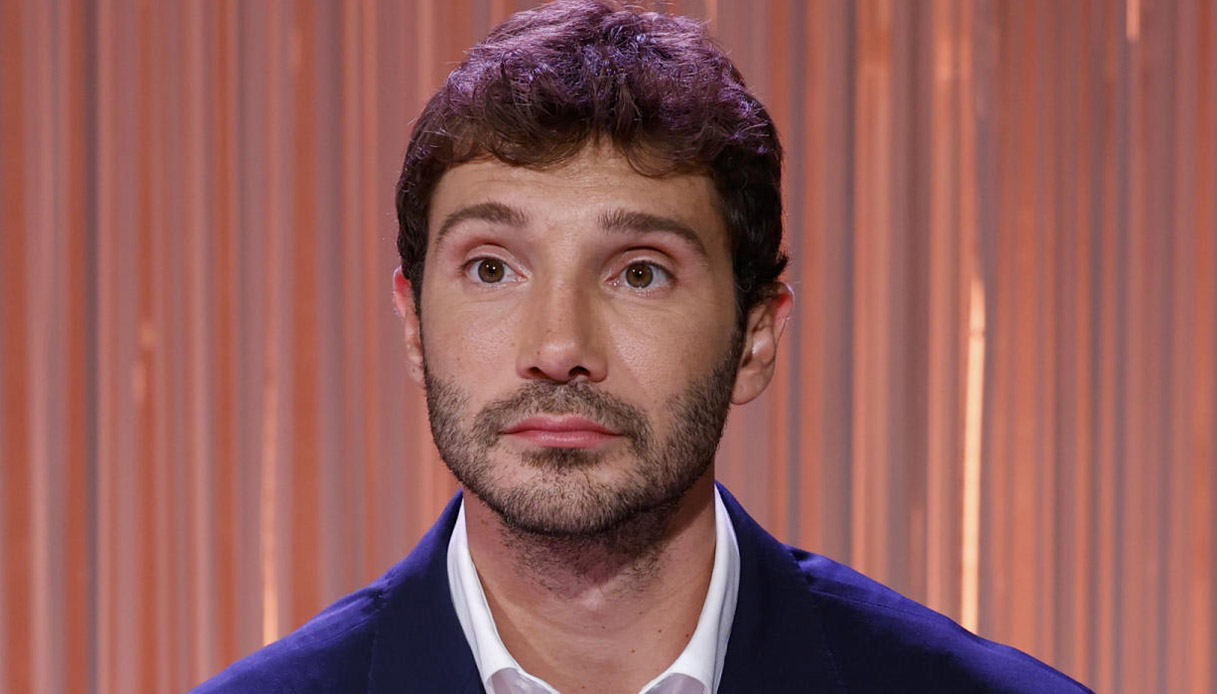 affari tuoi non va in onda rai ferma stefano de martino stasera luned236 5 ottobre spazio a italia turchia da Virgilio.it affari tuoi non va in onda rai ferma stefano de martino stasera luned236 5 ottobre spazio a italia turchia