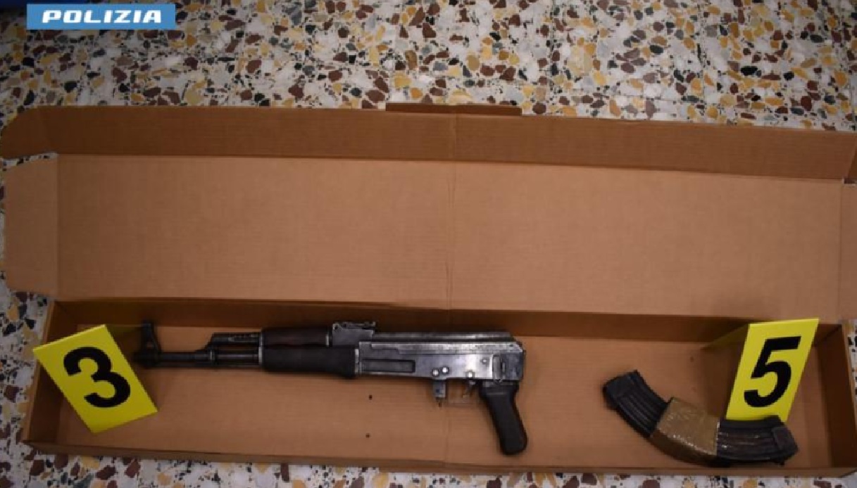 assalti ai portavalori scoperte a foggia armi capaci di perforare i blindati 57enne arrestato da Virgilio.it assalti ai portavalori scoperte a foggia armi capaci di perforare i blindati 57enne arrestato