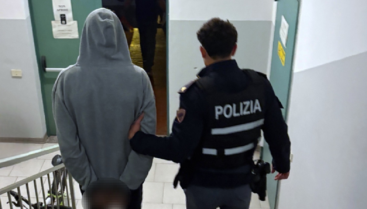 rapina brutale a piacenza 29enne lacera i lobi di un anziana e le ruba gli orecchini da 2500 euro arrestato da Virgilio.it rapina brutale a piacenza 29enne lacera i lobi di un anziana e le ruba gli orecchini da 2500 euro arrestato