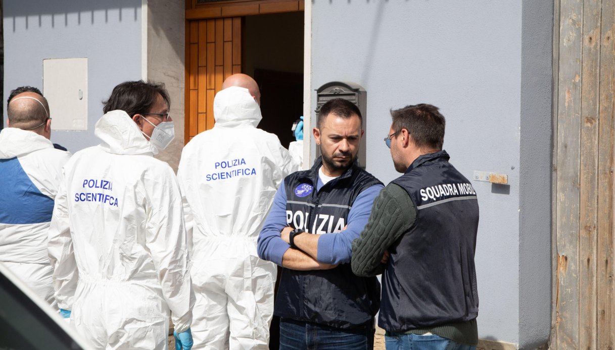https://wips.plug.it/cips/notizie.virgilio.it/cms/2026/10/avvelenate-ricina-pietracatella.jpg