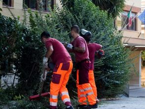 Brugnera, due operatori ecologici soccorrono anziano dopo la richiesta di aiuto della moglie