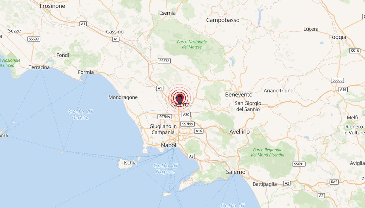 https://wips.plug.it/cips/notizie.virgilio.it/cms/2026/10/caserta-terremoto.jpg