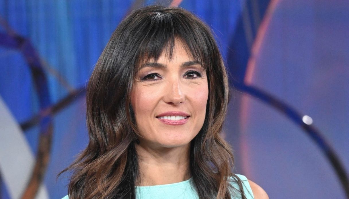 https://wips.plug.it/cips/notizie.virgilio.it/cms/2026/10/caterina-balivo-mammo.jpg