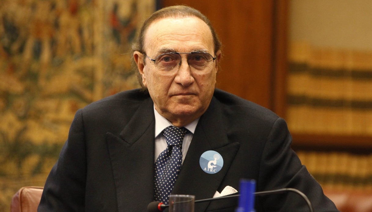 https://wips.plug.it/cips/notizie.virgilio.it/cms/2026/10/eredita-pippo-baudo-figlio-alex-testamento.jpg
