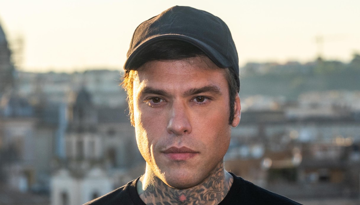 fedez denunciato per l aggressione ai fan rapper ammette ho reagito gli ho dato uno schiaffo in faccia da Virgilio.it fedez denunciato per l aggressione ai fan rapper ammette ho reagito gli ho dato uno schiaffo in faccia