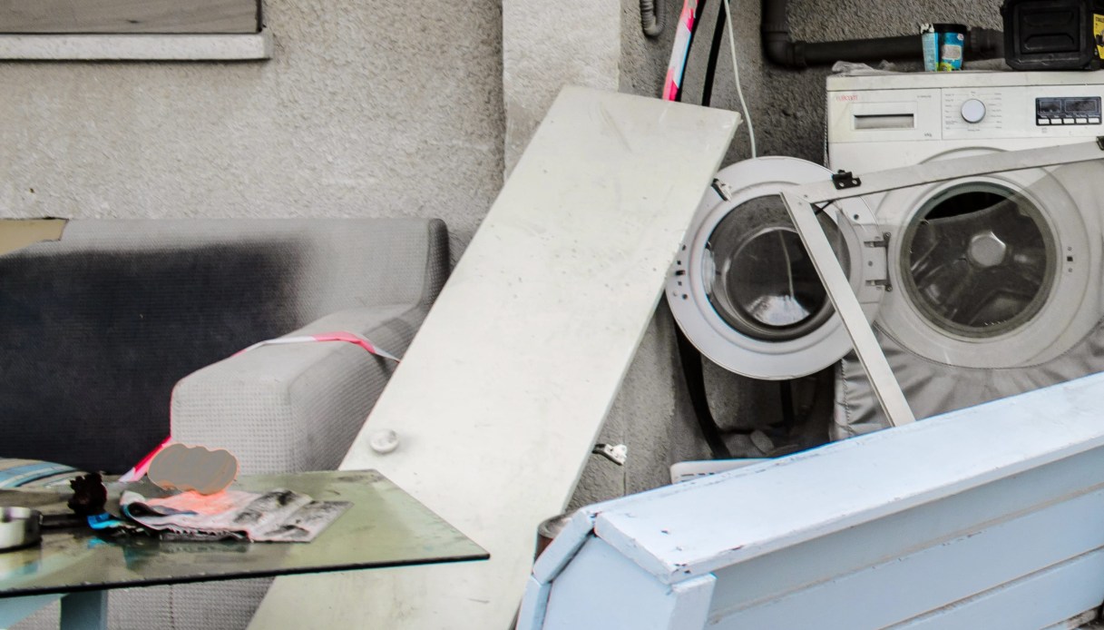 non paga l affitto a filottrano per oltre un anno viene sfrattata e lascia 450 kg di rifiuti e due gatti da Virgilio.it non paga l affitto a filottrano per oltre un anno viene sfrattata e lascia 450 kg di rifiuti e due gatti