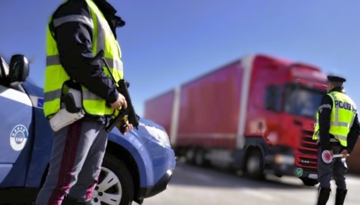 guida per 14 giorni senza riposo il tachigrafo incastra l autista a gela sanzionata anche l azienda da Virgilio.it guida per 14 giorni senza riposo il tachigrafo incastra l autista a gela sanzionata anche l azienda