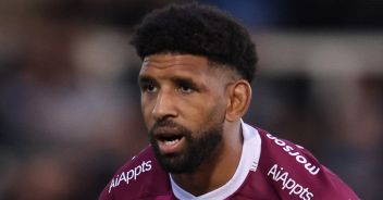 hyron-andrews-morto-doccia-hotel-la-rochell-partita-rugby
