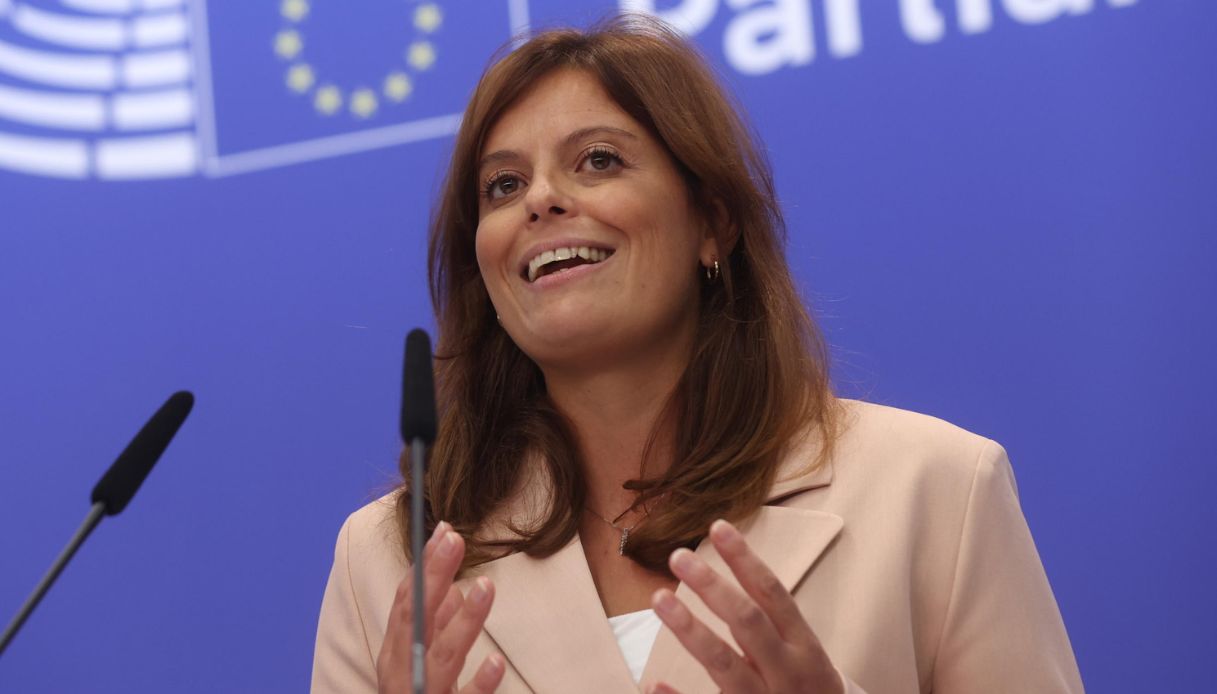 https://wips.plug.it/cips/notizie.virgilio.it/cms/2026/10/ilaria-salis-sentenza-risarcimento.jpg