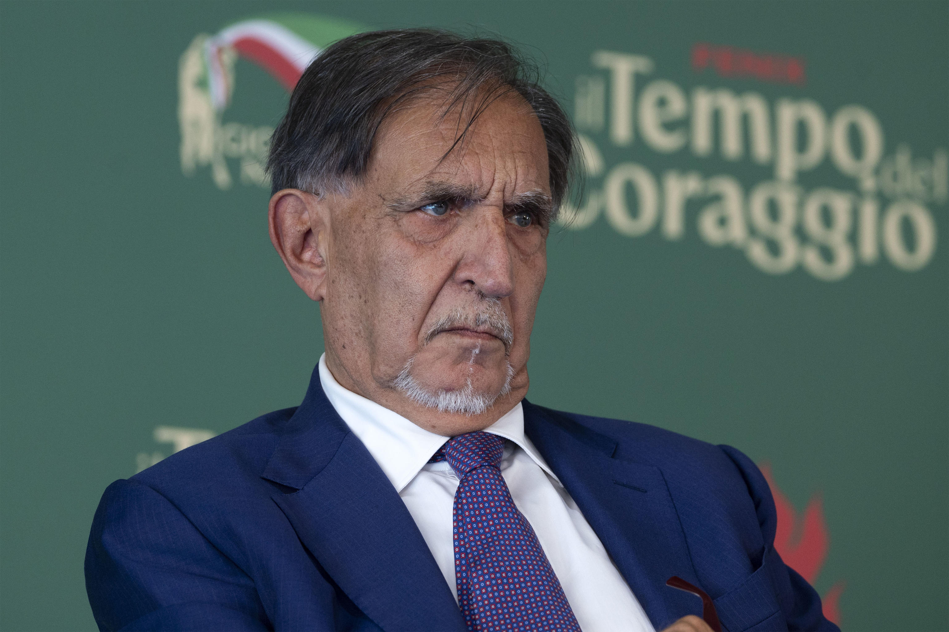 ignazio la russa e la replica a michela ponzani sugli scontri del 1973 io estraneo violenza va condannata da Virgilio.it ignazio la russa e la replica a michela ponzani sugli scontri del 1973 io estraneo violenza va condannata