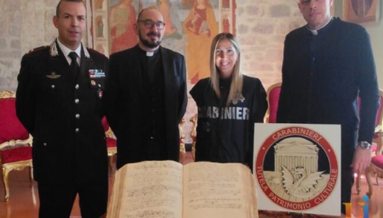 il caso del manoscritto del 1524 venduto per 5000 euro l8217opera torna a perugia indagine partita da facebook da Virgilio.it il caso del manoscritto del 1524 venduto per 5000 euro l8217opera torna a perugia indagine partita da facebook