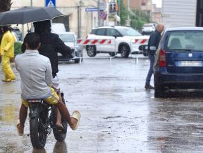 Allerta meteo arancione e scuole chiuse sabato 10 ottobre in Sicilia, Campania e Calabria: rischio esondazioni