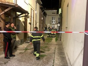 Marito e moglie trovati morti a Mirandola vicino Modena, decapitati i cadaveri degli anziani: le indagini