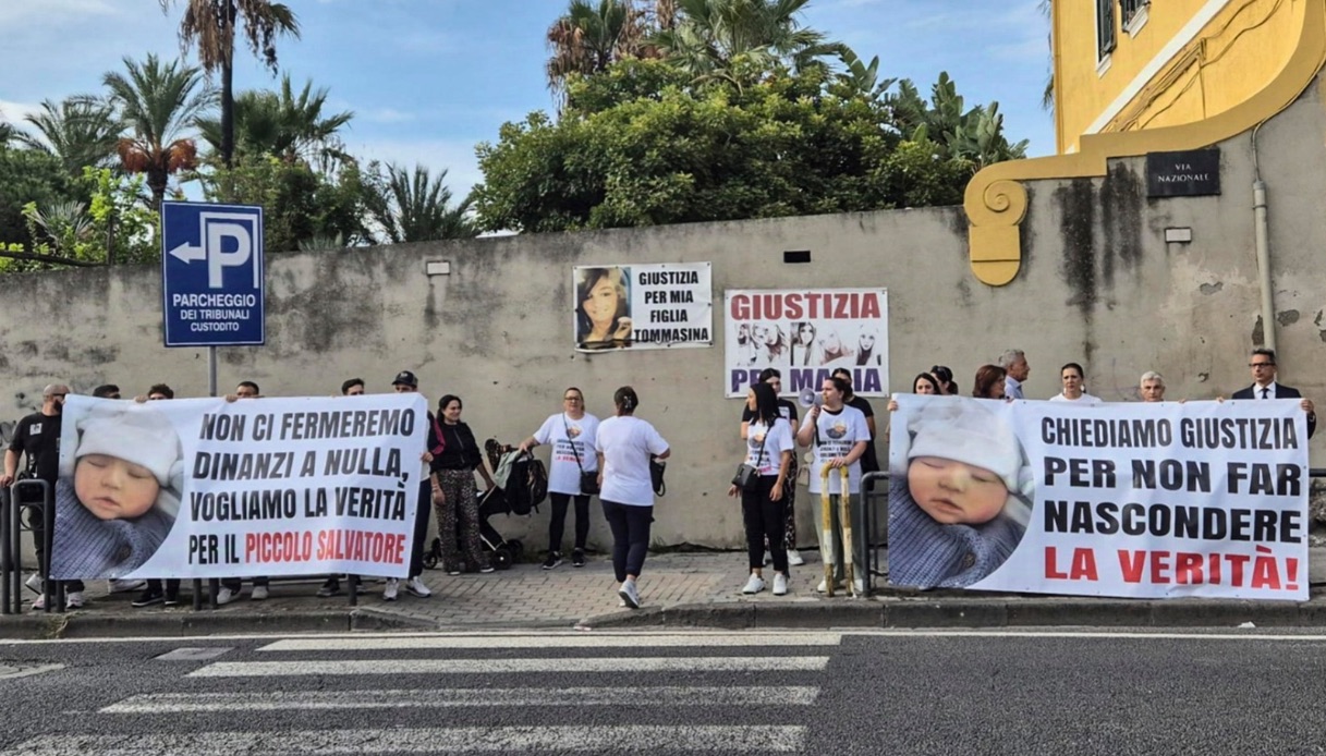 Neonato morto durante il parto a Castellammare, medico accusato di aver simulato il nodo al cordone ombelicale