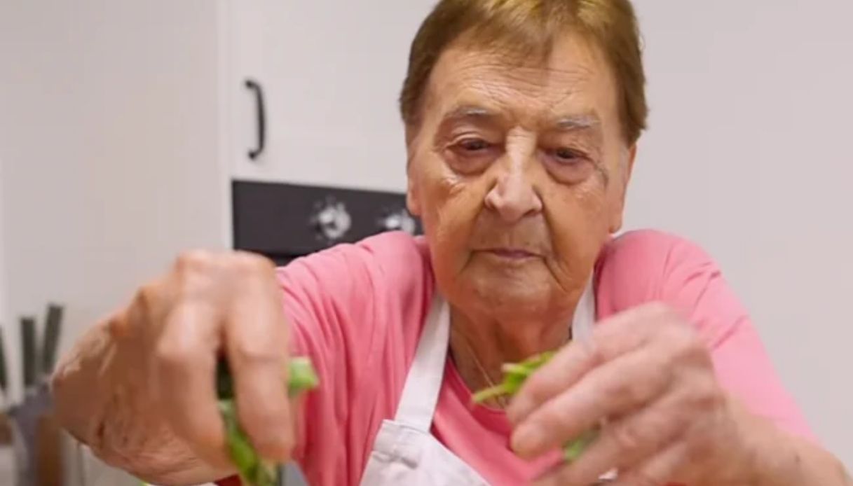 morta nonna silvi cuoca toscana e star dei social grazie ai video del nipote era stata premiata da forbes da Virgilio.it morta nonna silvi cuoca toscana e star dei social grazie ai video del nipote era stata premiata da forbes