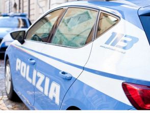 A Padova 13enne violentato nel bagno del bar dei genitori, arrestato un 40enne: trovata anche cocaina