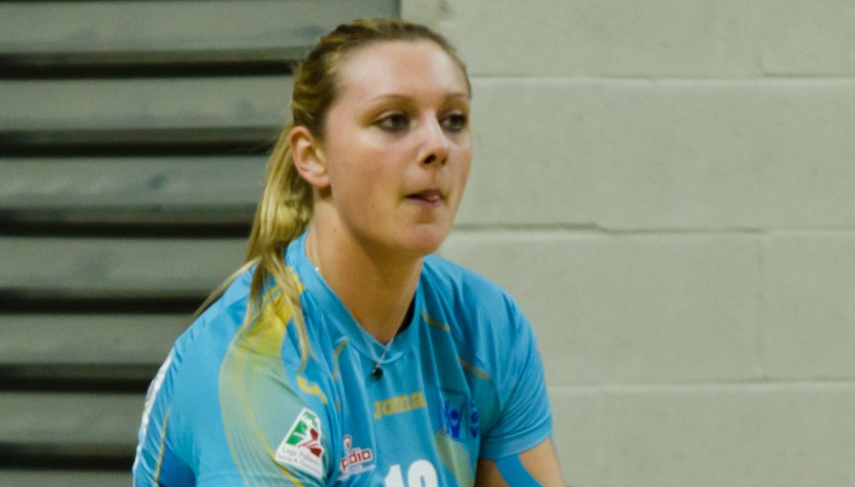https://wips.plug.it/cips/notizie.virgilio.it/cms/2026/10/pallavolista-stefania-corna-morta-malattia.jpg