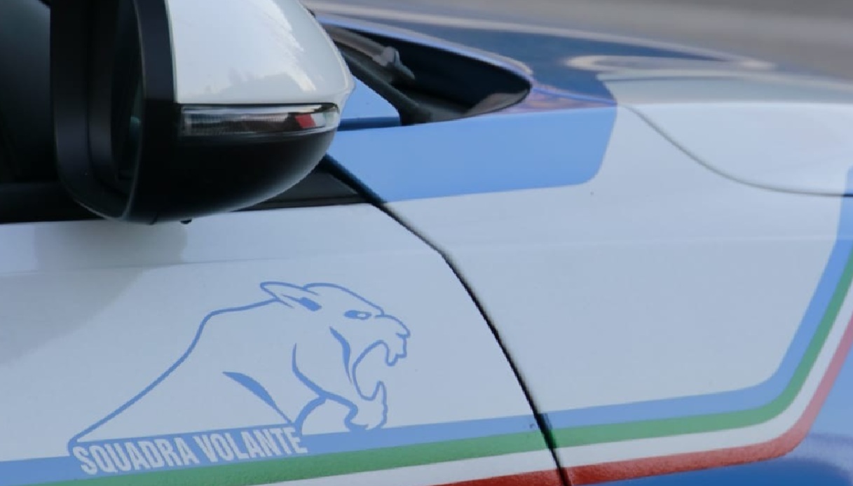 fratello aggredito a colpi di chiave inglese a parma poi calci agli agenti e gesti autolesivi arrestato da Virgilio.it fratello aggredito a colpi di chiave inglese a parma poi calci agli agenti e gesti autolesivi arrestato