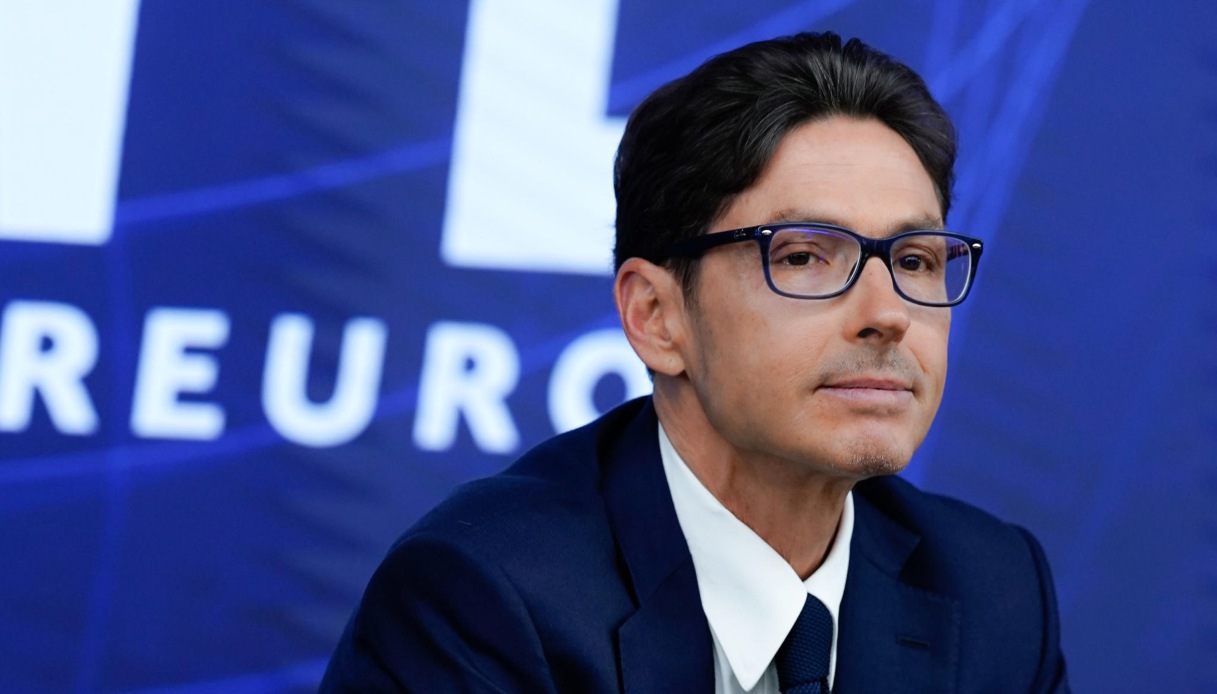 pier silvio berlusconi non dovr224 pagare il risarcimento all ex cuoco la cassazione gli d224 ragione da Virgilio.it pier silvio berlusconi non dovr224 pagare il risarcimento all ex cuoco la cassazione gli d224 ragione