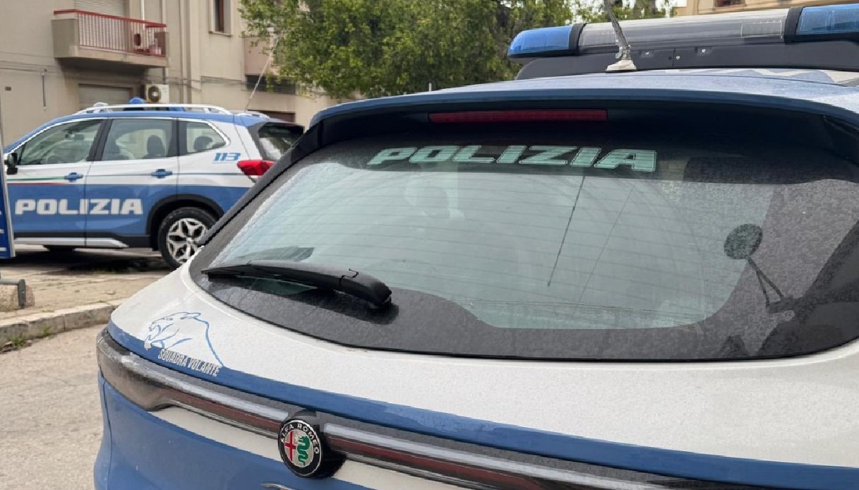 il furto di spazzolini ad alcamo costa caro a un 35enne la fuga dura pochi metri denunciato da Virgilio.it il furto di spazzolini ad alcamo costa caro a un 35enne la fuga dura pochi metri denunciato