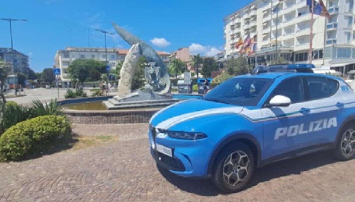 inferno familiare a chioggia figlio gi224 arrestato tenta di sfondare a calci la porta dei genitori arrestato da Virgilio.it inferno familiare a chioggia figlio gi224 arrestato tenta di sfondare a calci la porta dei genitori arrestato