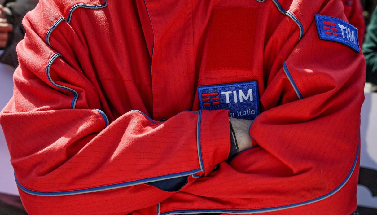 https://wips.plug.it/cips/notizie.virgilio.it/cms/2026/10/rete-tim-down-liguria.jpg