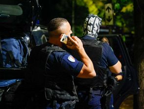 Rivolta nel carcere di Pisa in diretta su TikTok, i detenuti avrebbero trovato microspie nelle celle
