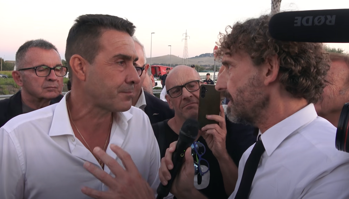 roberto vannacci stuzzicato da le iene sulle foto ai invoca le regole ma 232 il primo a non rispettarle da Virgilio.it roberto vannacci stuzzicato da le iene sulle foto ai invoca le regole ma 232 il primo a non rispettarle