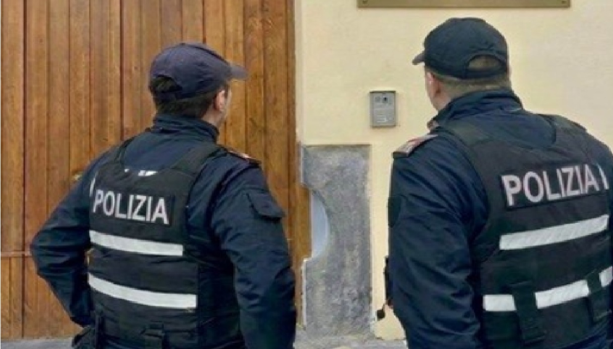 salerno il caso del cittadino americano espulso dopo 40 anni di permanenza irregolare in italia da Virgilio.it salerno il caso del cittadino americano espulso dopo 40 anni di permanenza irregolare in italia