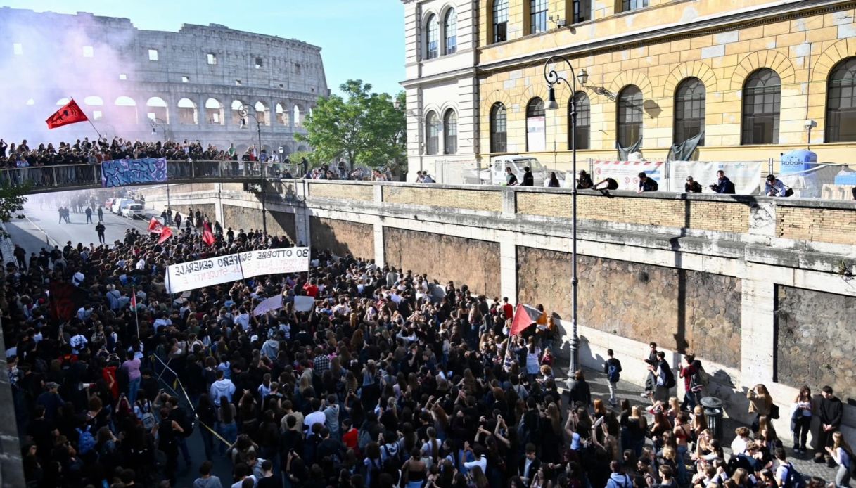 sciopero generale venerd236 30 ottobre si fermano scuola e sanit224 ma salvini impedisce lo stop ai treni da Virgilio.it sciopero generale venerd236 30 ottobre si fermano scuola e sanit224 ma salvini impedisce lo stop ai treni