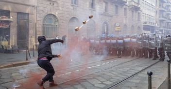 Scontri a Milano