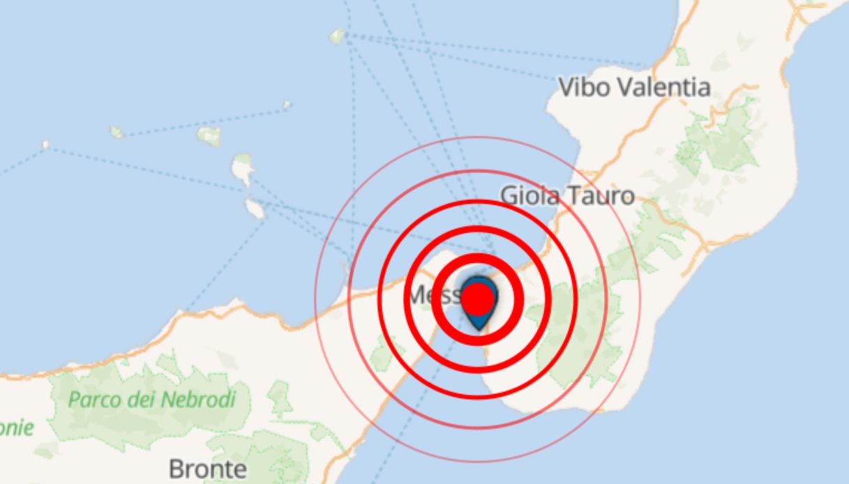 https://wips.plug.it/cips/notizie.virgilio.it/cms/2026/10/scossa-terremoto-calabria.jpg
