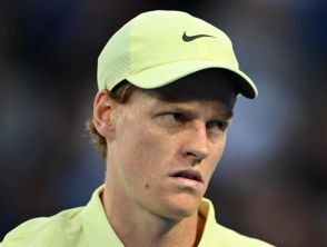 Sinner salta anche il Masters 1000 a Shanghai, l'annuncio e il retroscena sul consulto col chirurgo in Francia