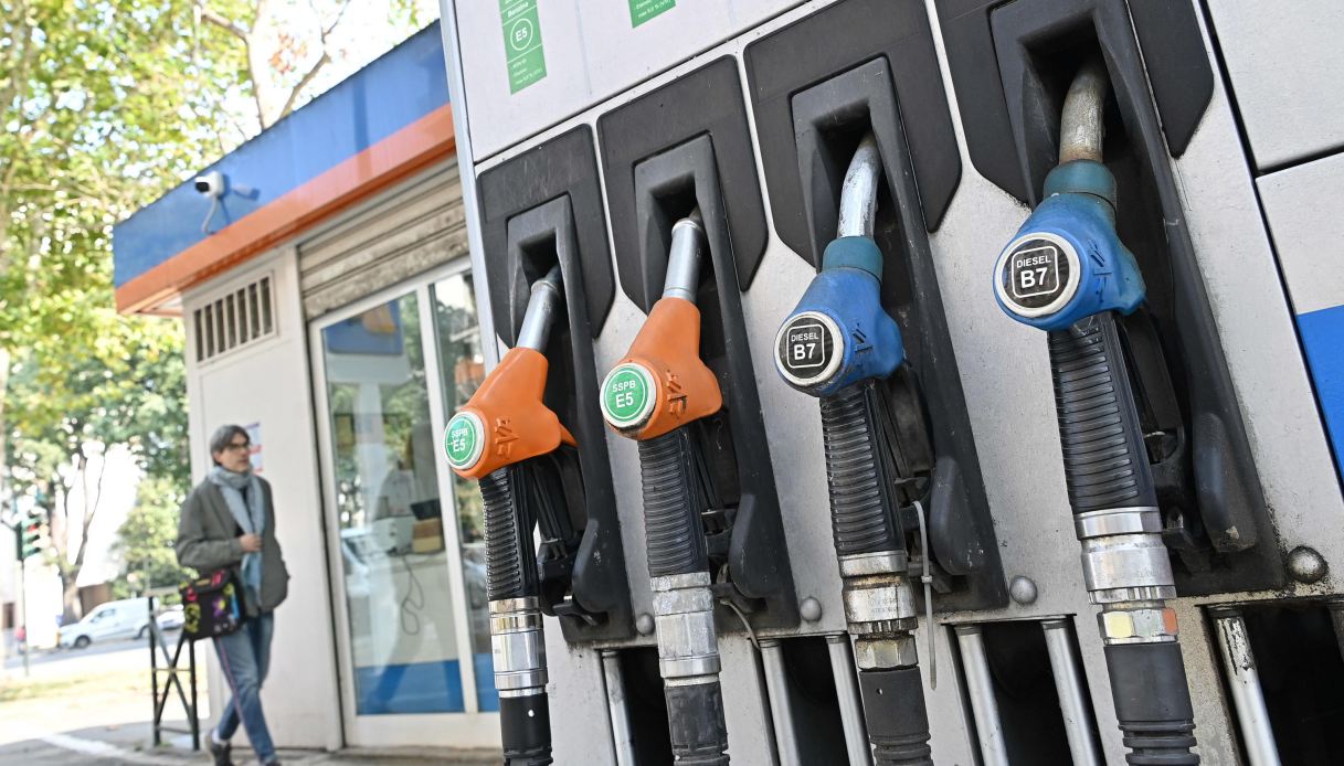 taglio accise ok del governo per lo sconto sul diesel fino al 7 novembre quanto si risparmia su un pieno da Virgilio.it taglio accise ok del governo per lo sconto sul diesel fino al 7 novembre quanto si risparmia su un pieno