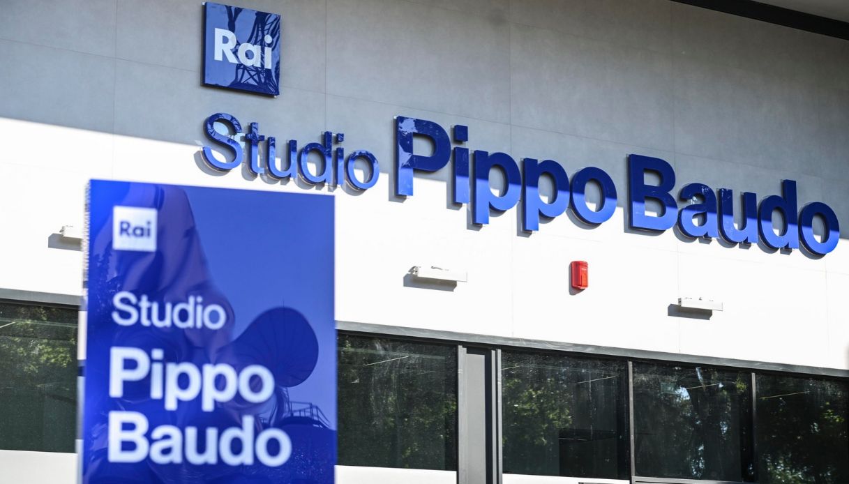 https://wips.plug.it/cips/notizie.virgilio.it/cms/2026/10/tiziana-baudo-pippo-studio-rai.jpg