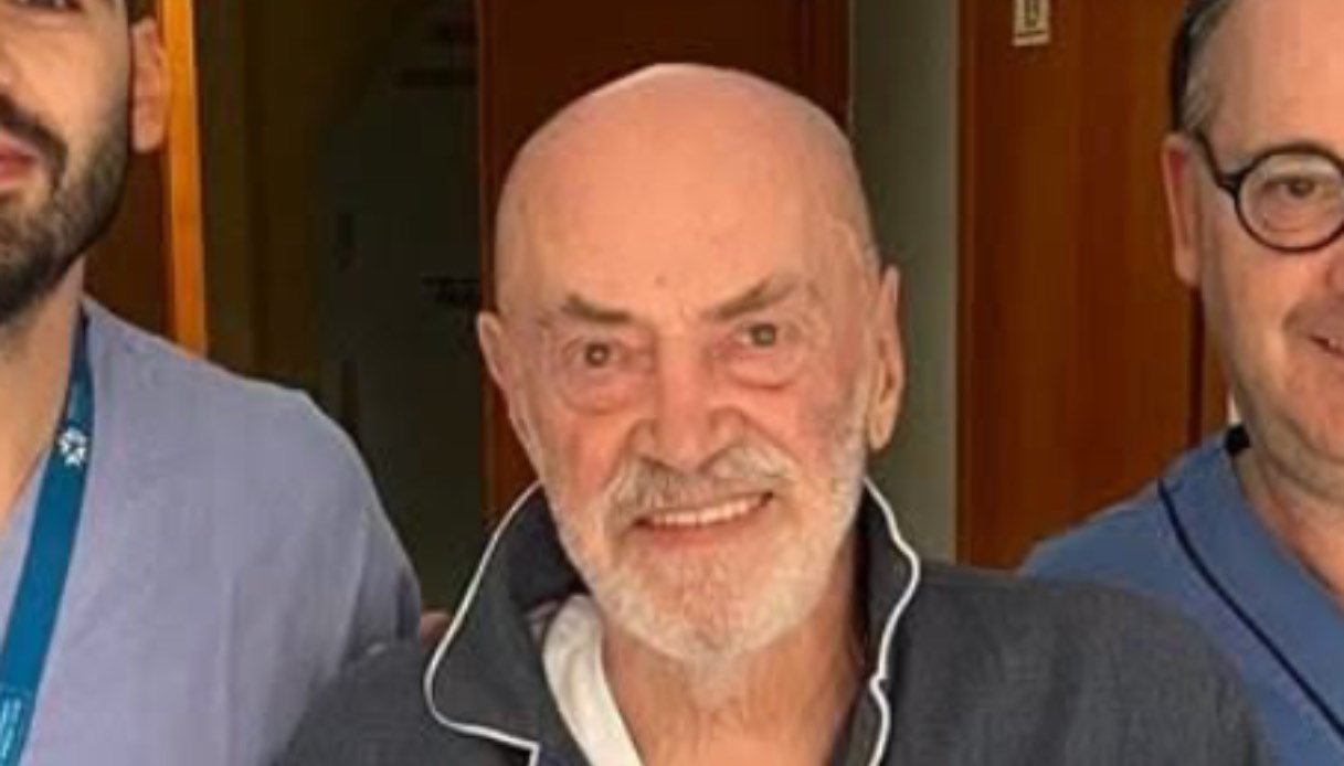 toni capuozzo rivela di avere un tumore con una foto dall ospedale prover242 ad affrontarlo conti gi224 fatti da Virgilio.it toni capuozzo rivela di avere un tumore con una foto dall ospedale prover242 ad affrontarlo conti gi224 fatti