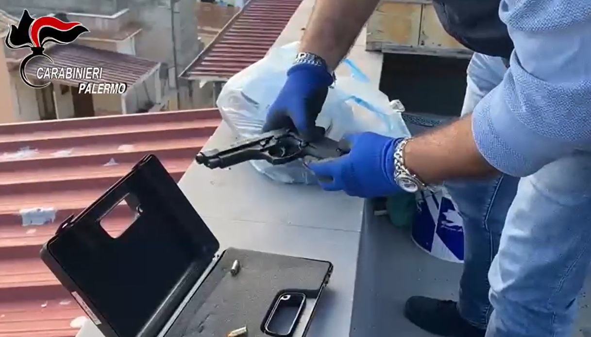inferno a trappeto figlio immobilizzato in casa col cavo elettrico e madre derubata tre arresti per rapina da Virgilio.it inferno a trappeto figlio immobilizzato in casa col cavo elettrico e madre derubata tre arresti per rapina